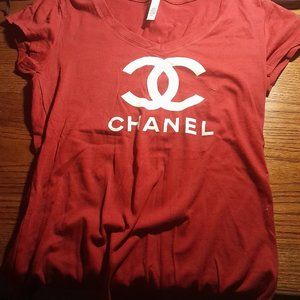 Red t shirt